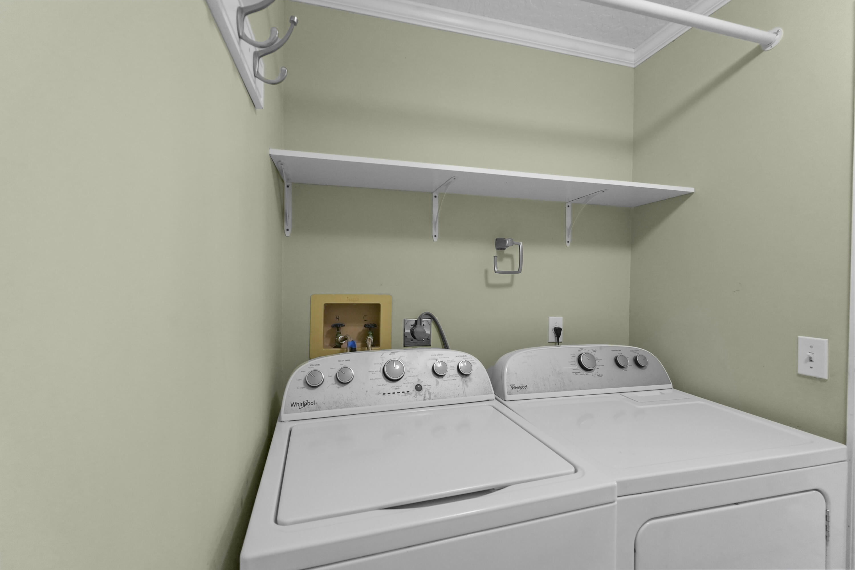 9746 SE Landing Place