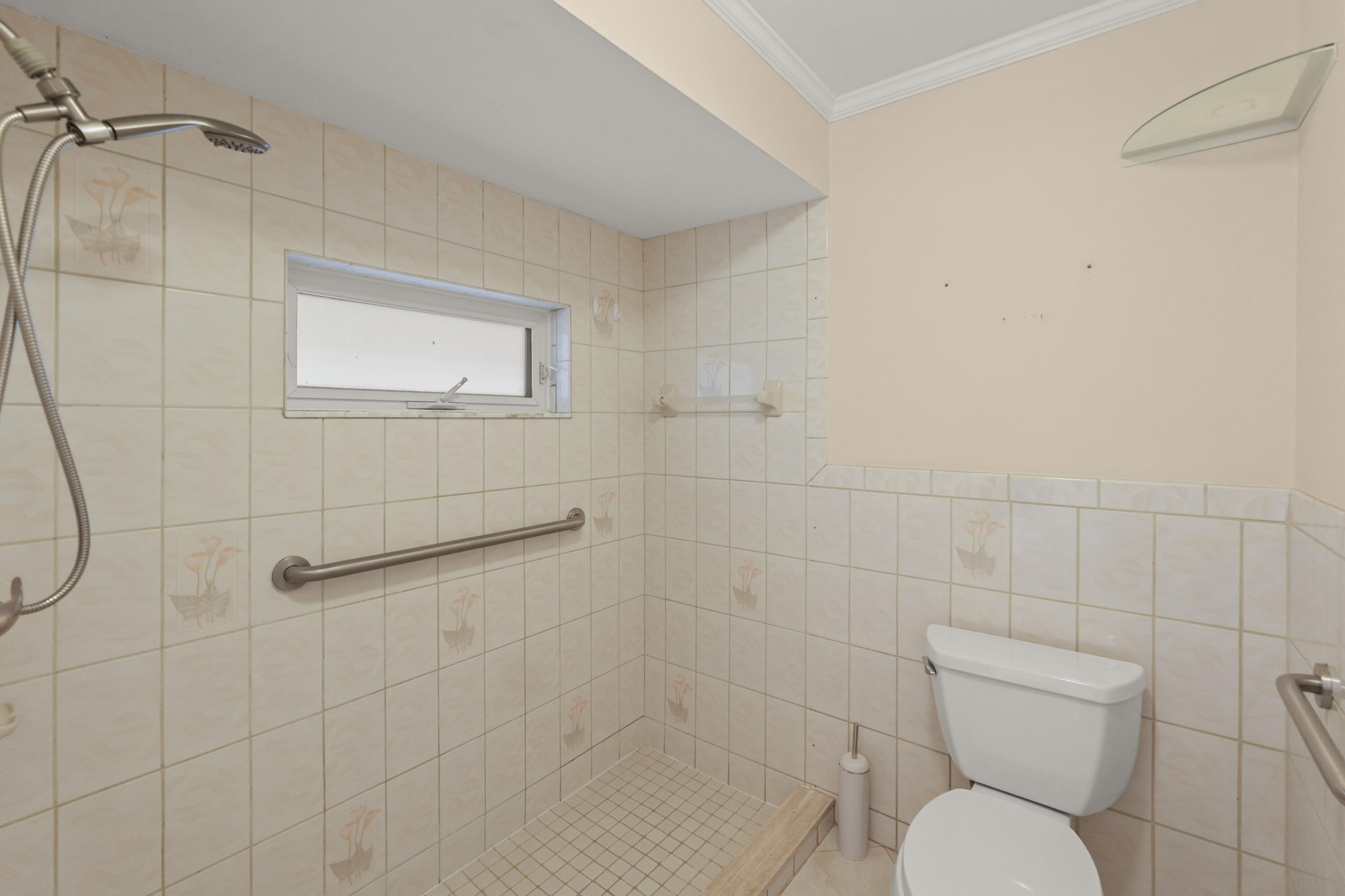 9746 SE Landing Place