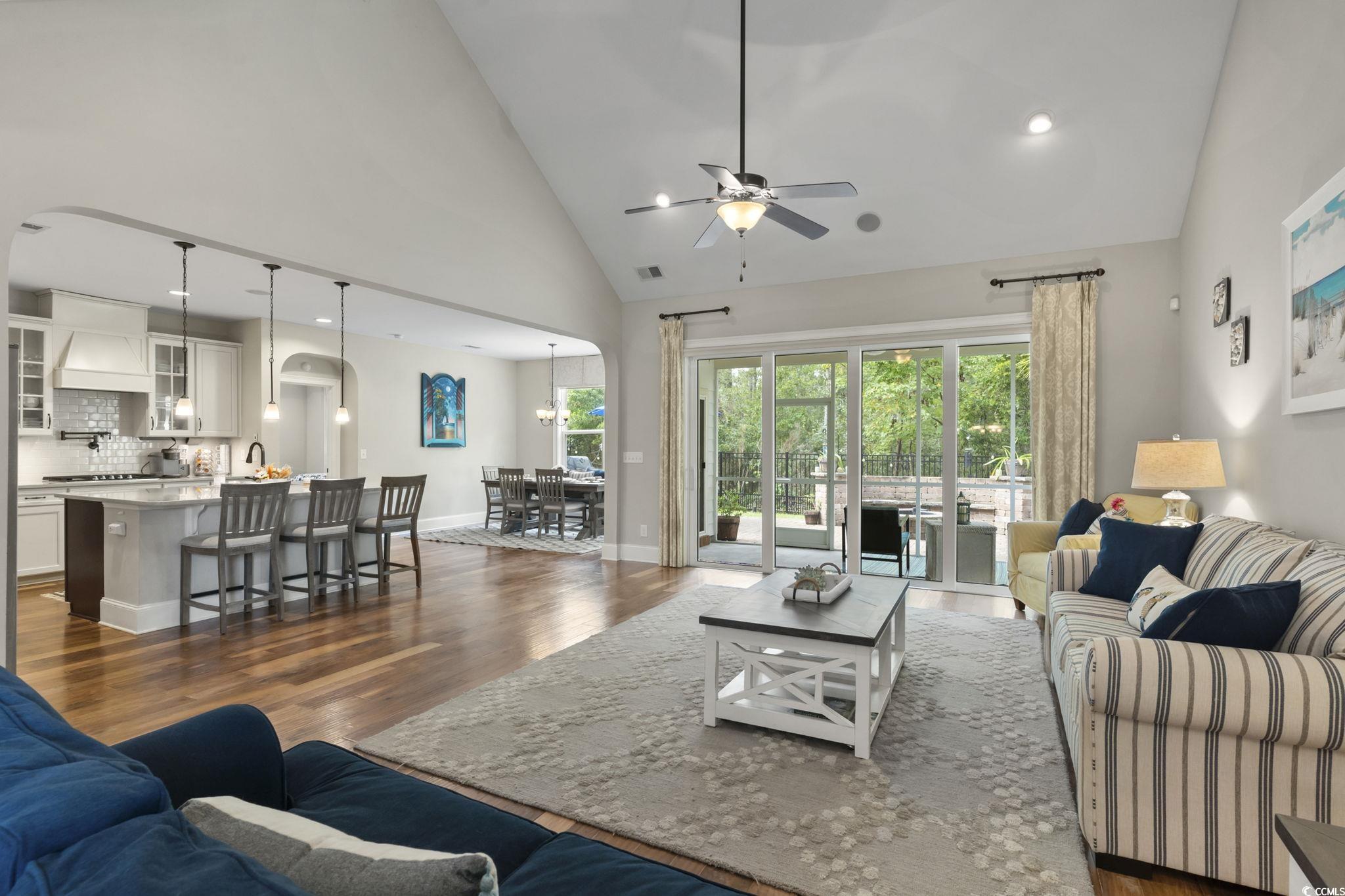 1529 Thornbury Dr.