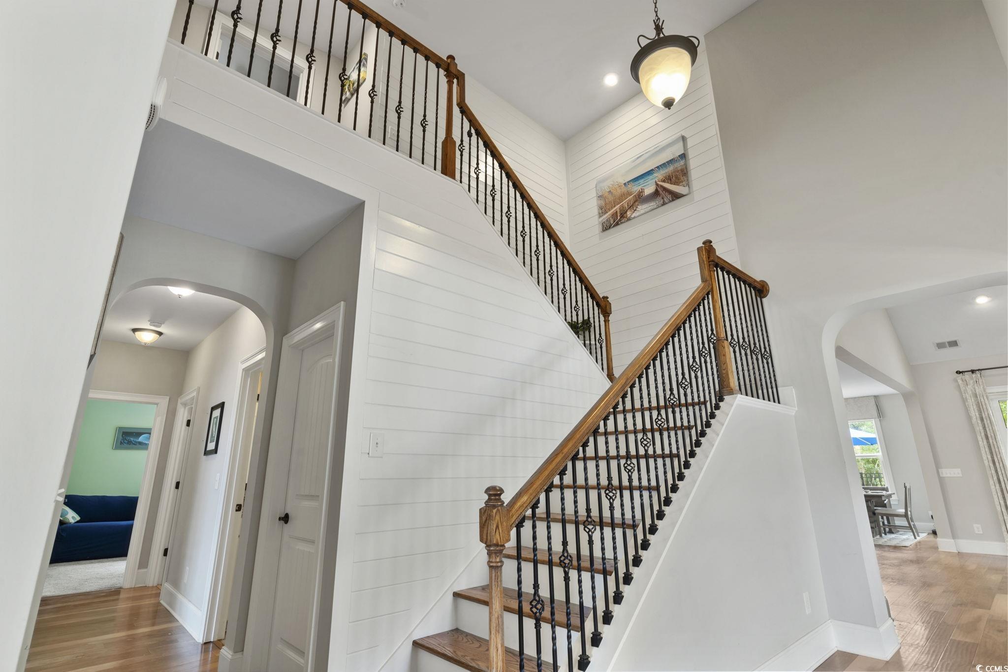 1529 Thornbury Dr.