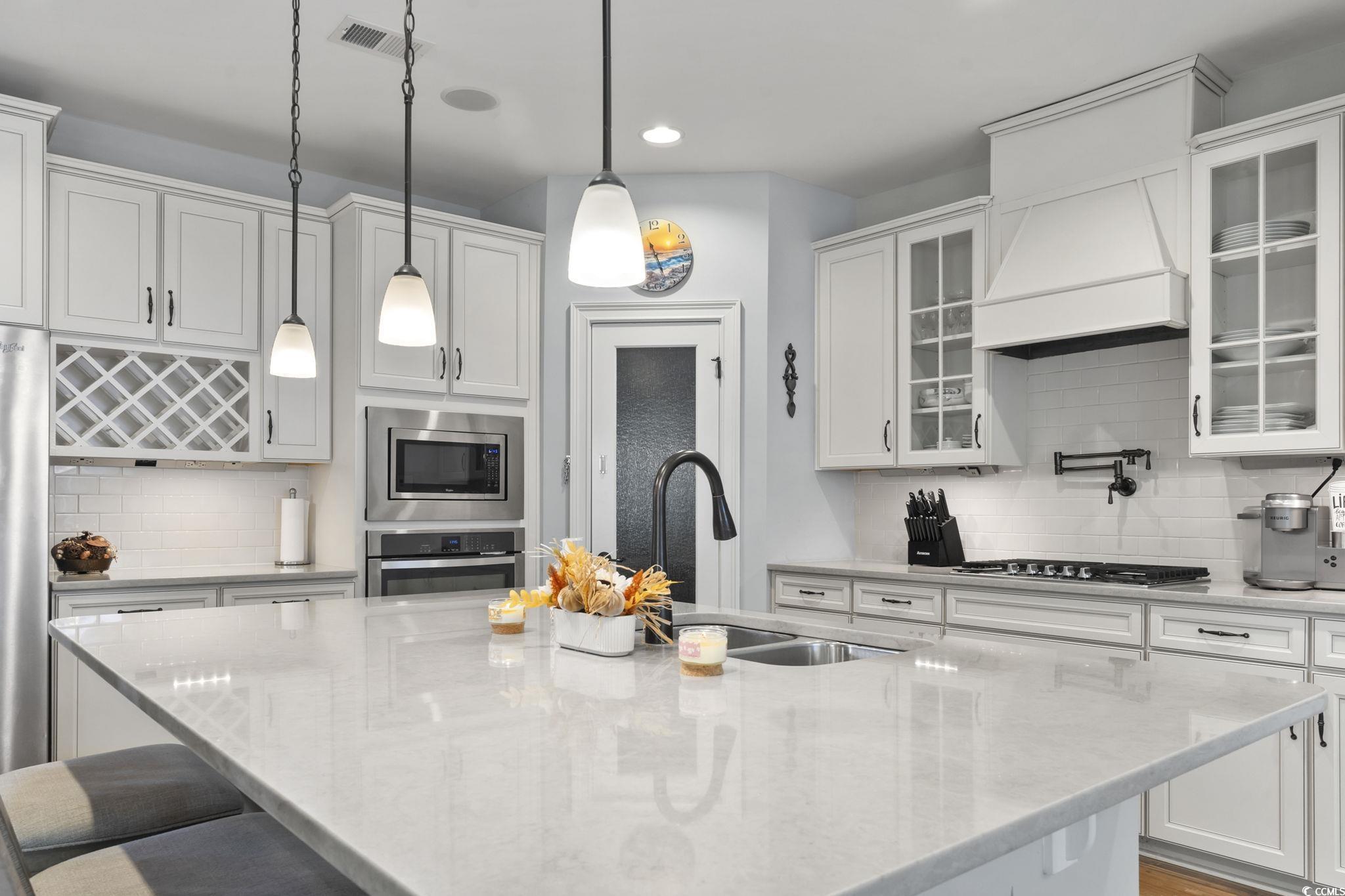 1529 Thornbury Dr.