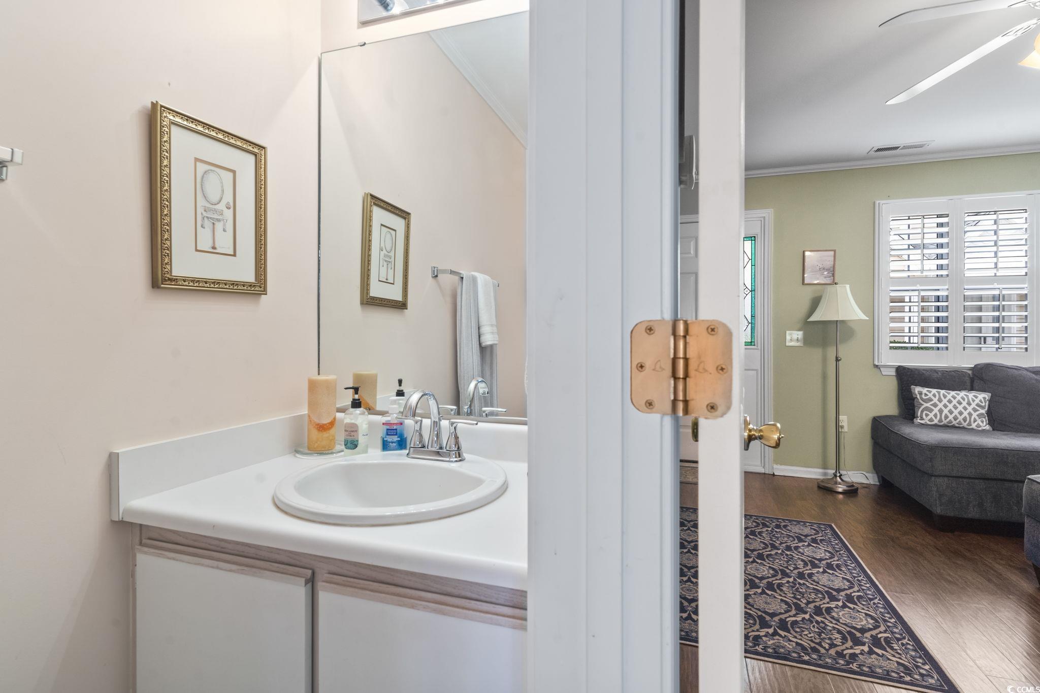 611 2nd Ave. S Unit: 18-C