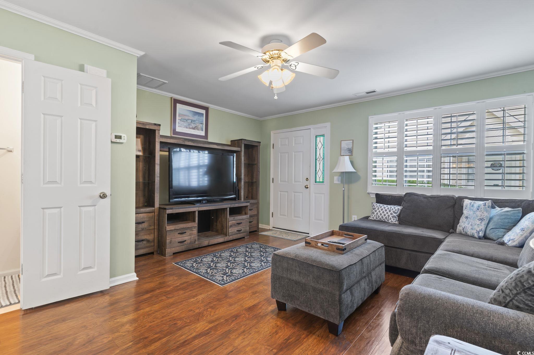 611 2nd Ave. S Unit: 18-C