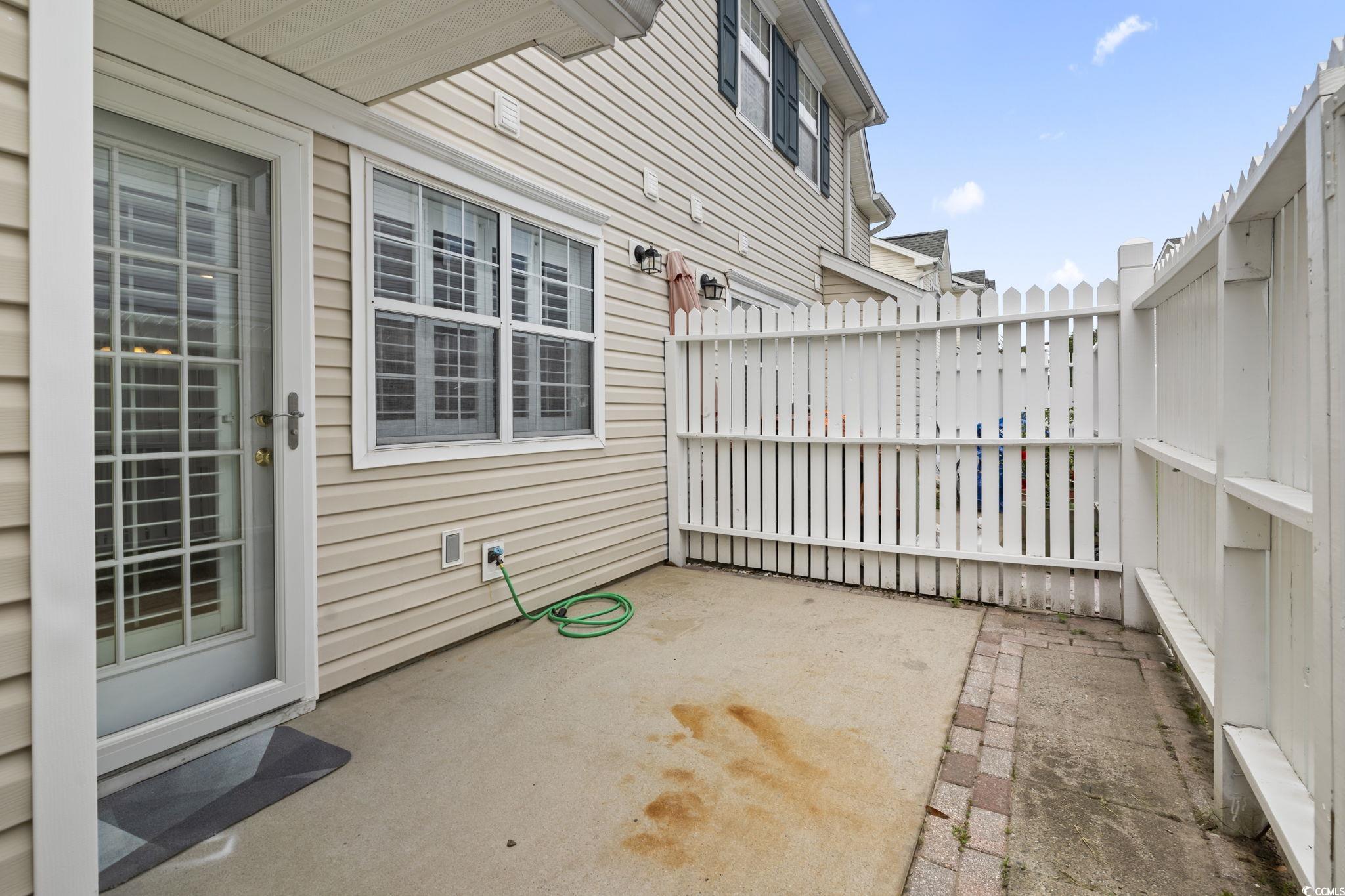 611 2nd Ave. S Unit: 18-C
