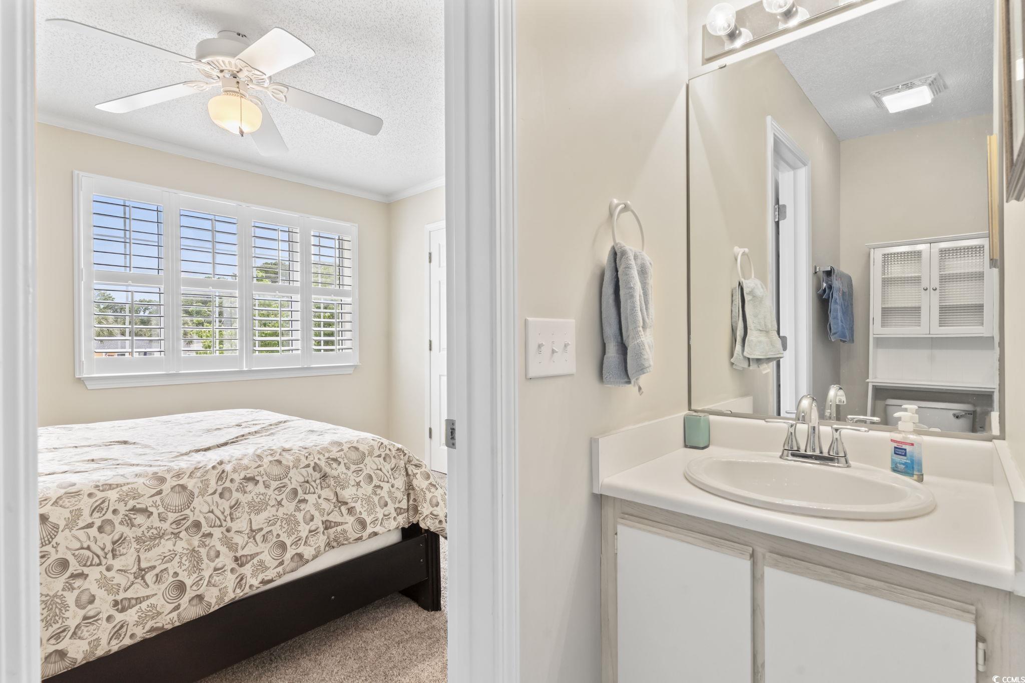 611 2nd Ave. S Unit: 18-C