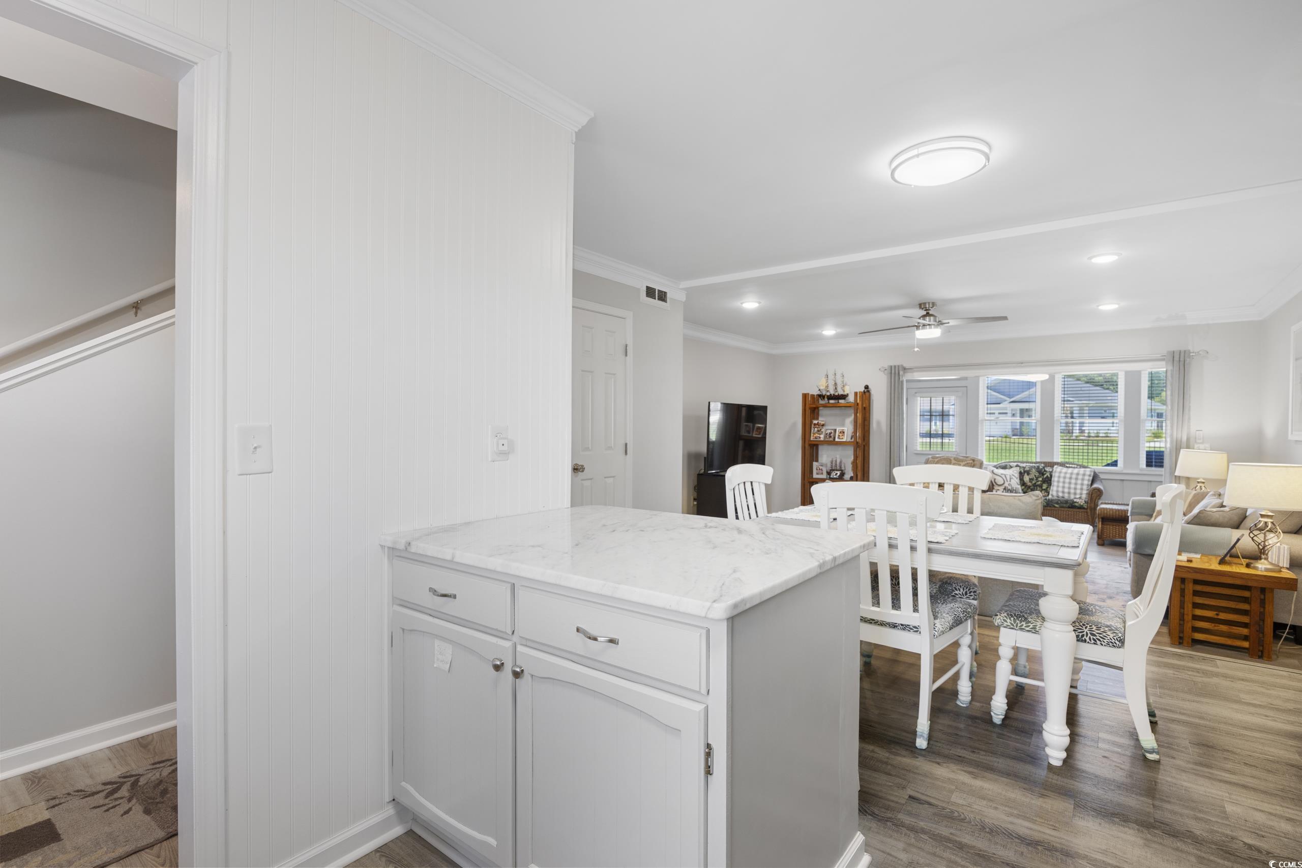 812 Villa Dr. Unit: 812