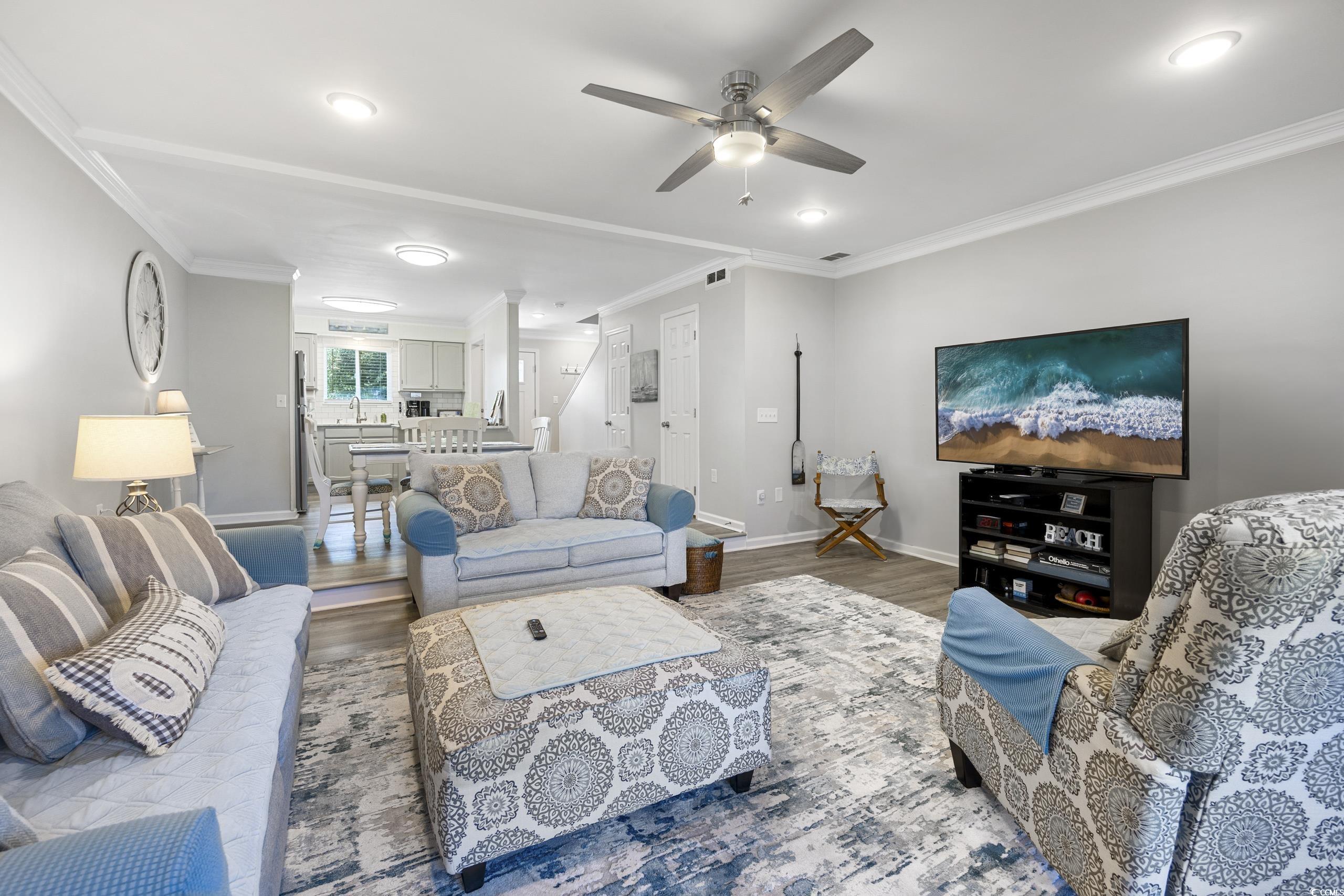 812 Villa Dr. Unit: 812