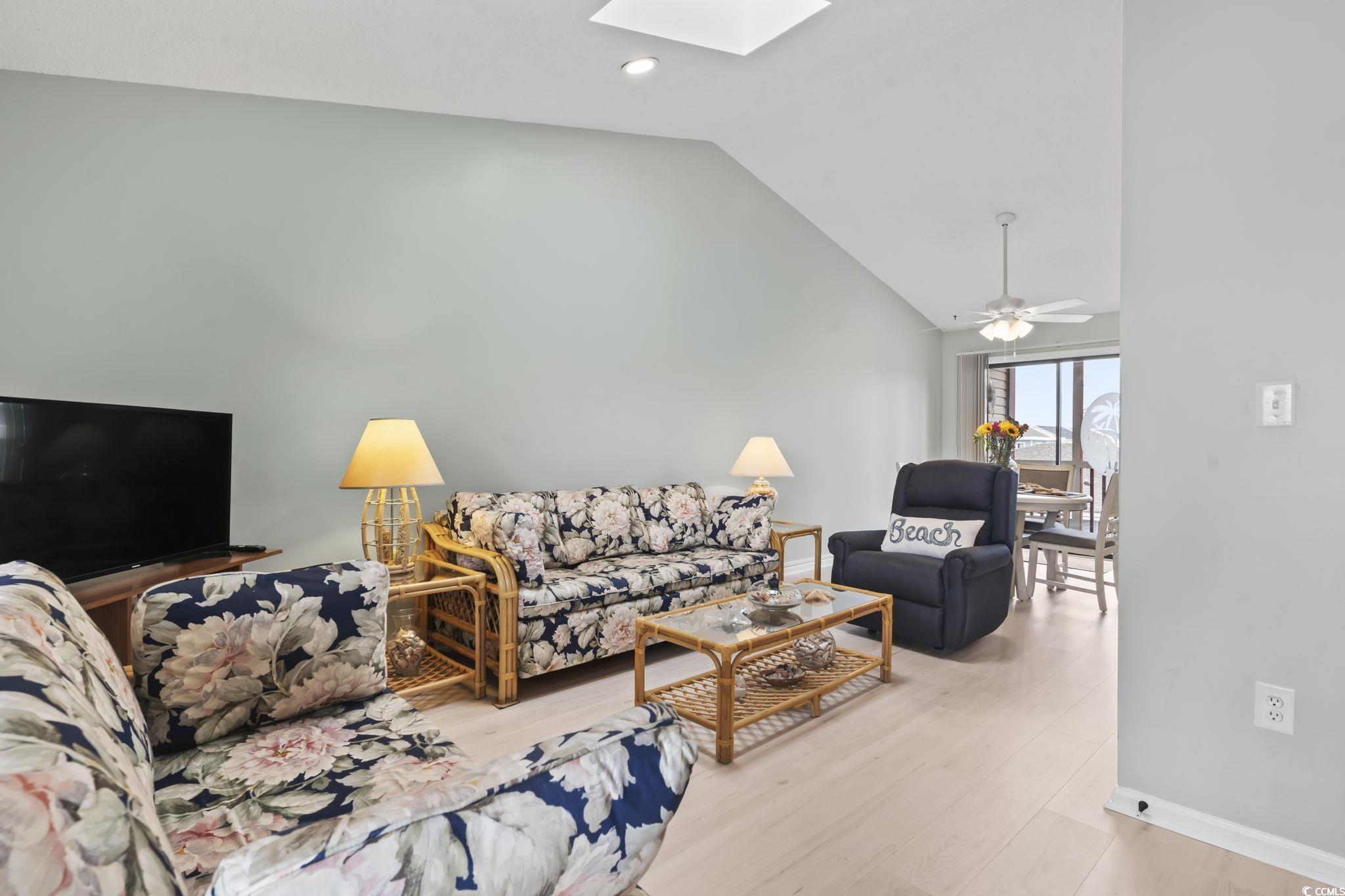 212 29th Ave. N Unit: 206