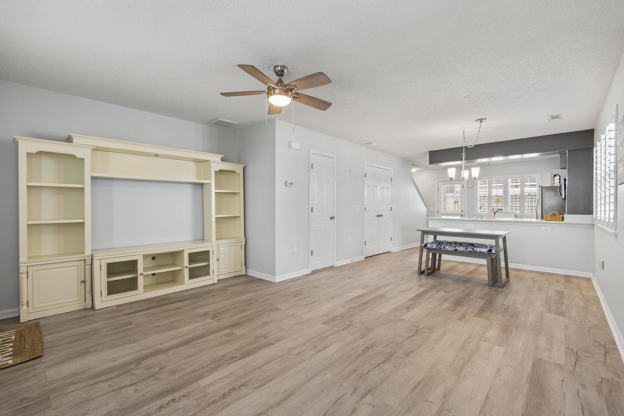 611 2nd Ave. S Unit: 16 E