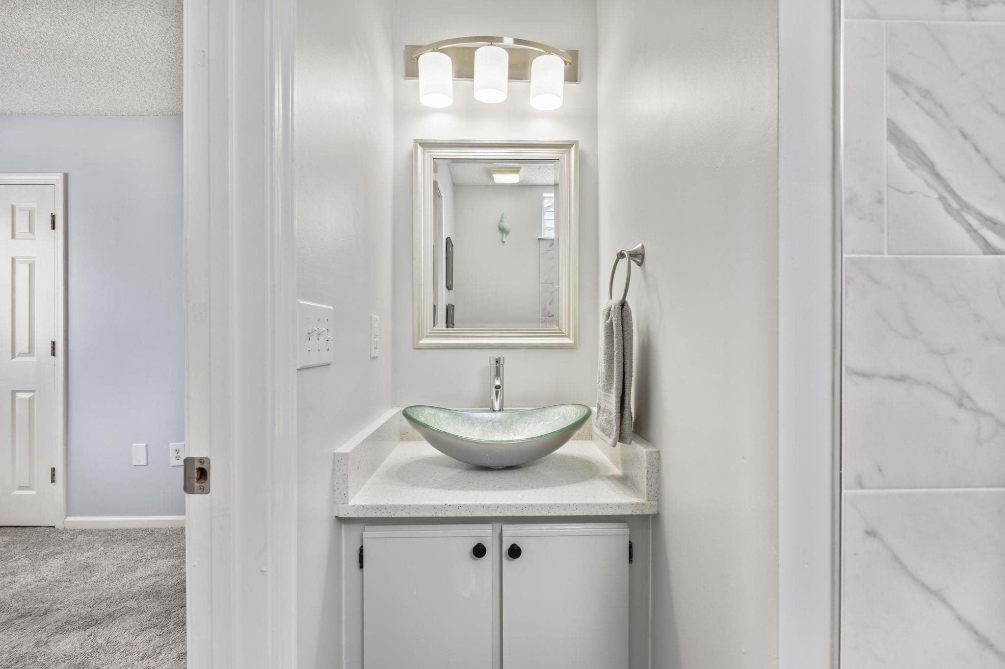 611 2nd Ave. S Unit: 16 E