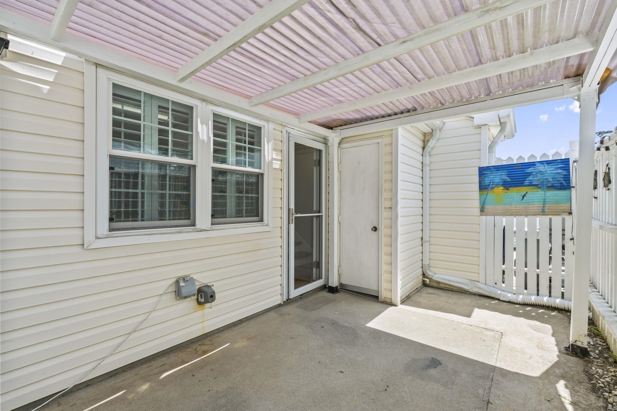 611 2nd Ave. S Unit: 16 E