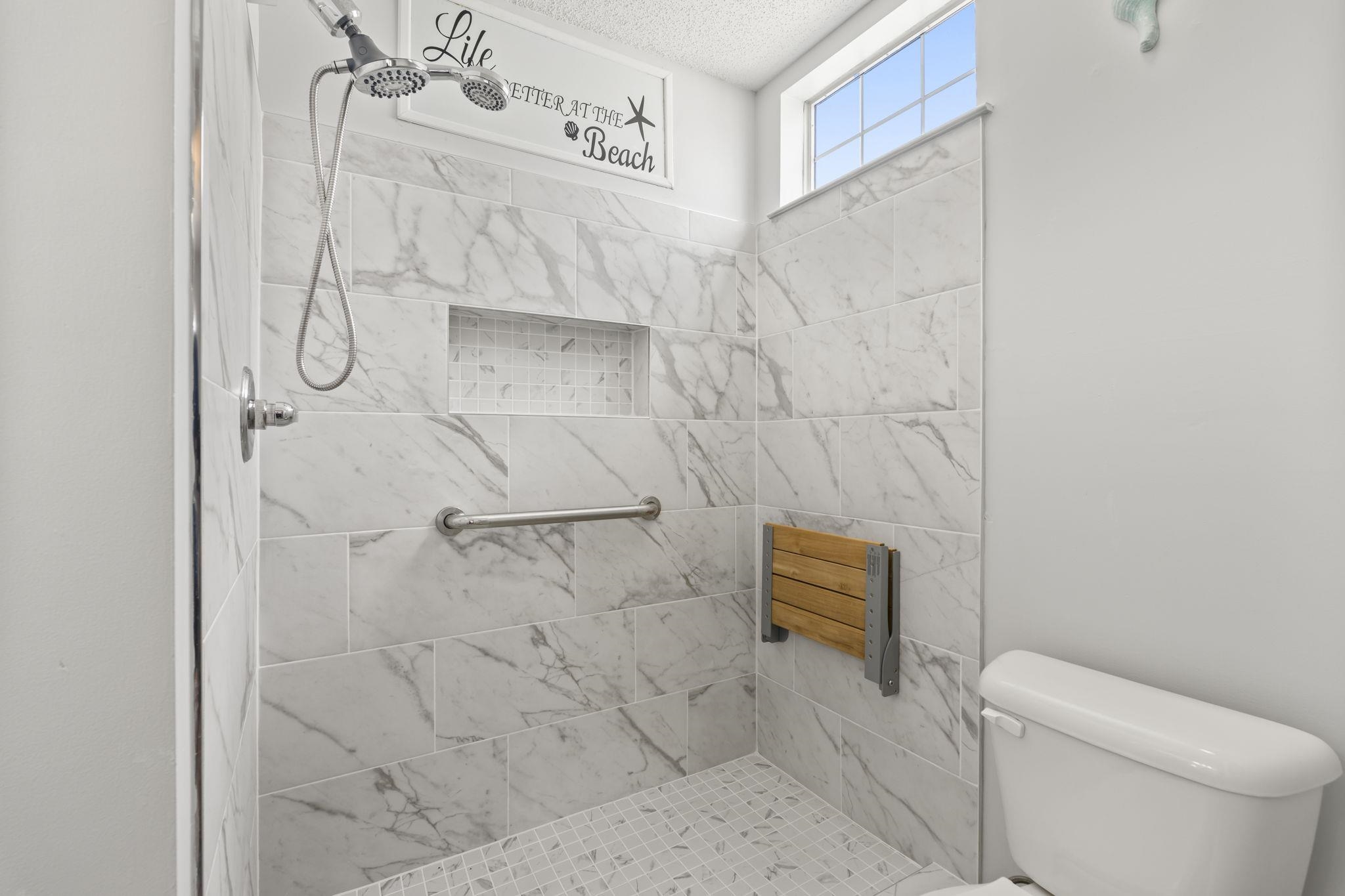 611 2nd Ave. S Unit: 16 E