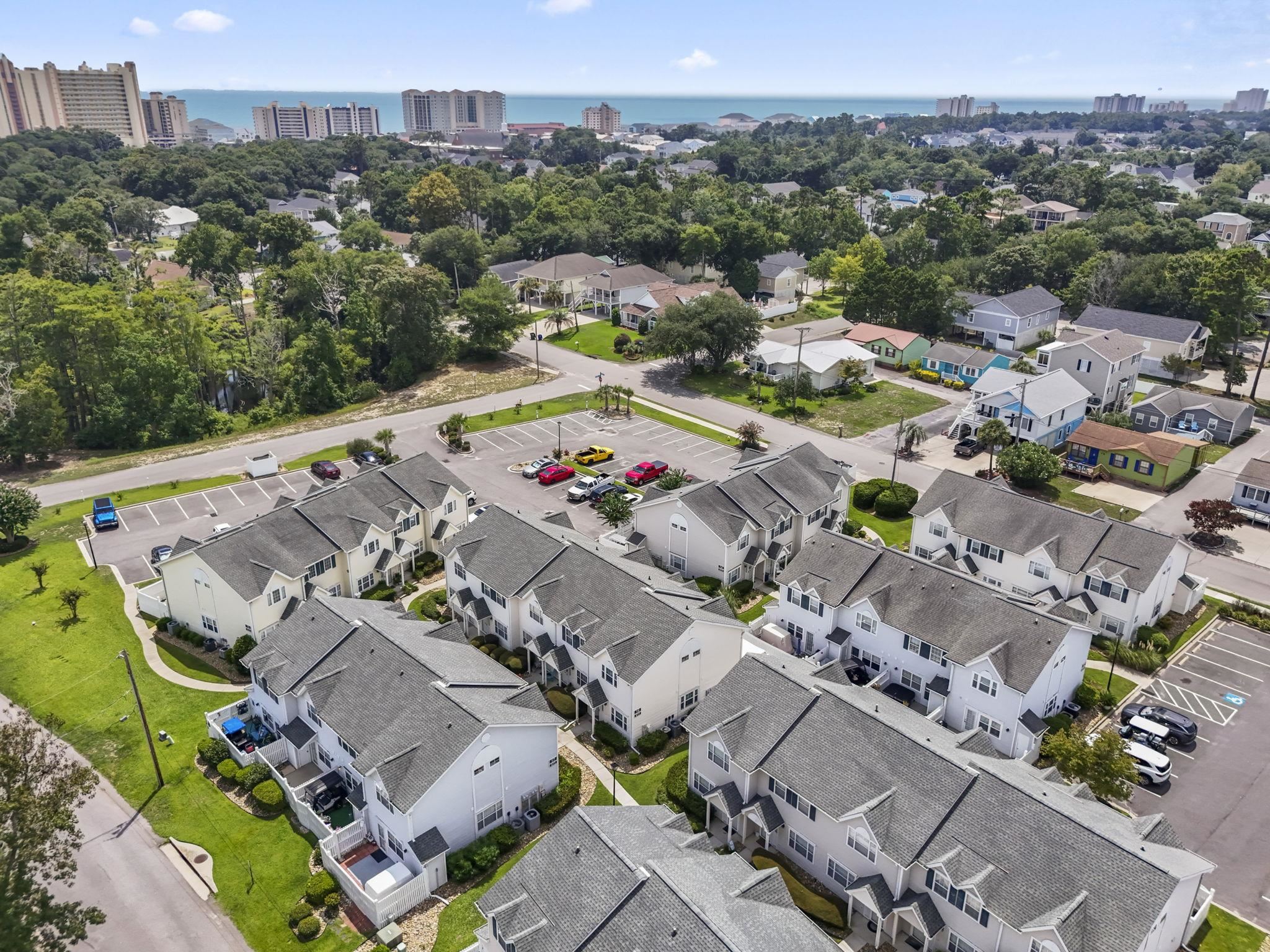 611 2nd Ave. S Unit: 16 E