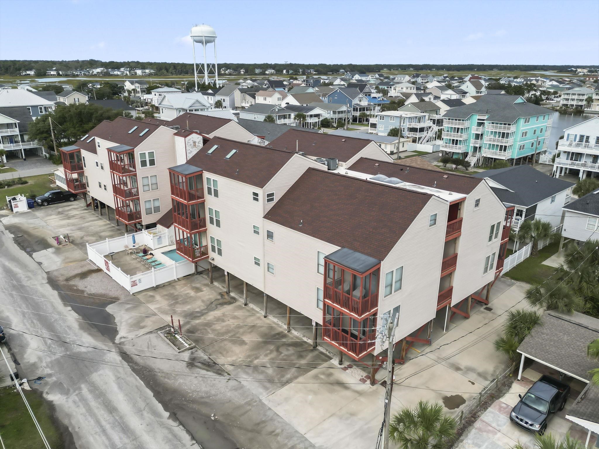 212 29th Ave. N Unit: 206