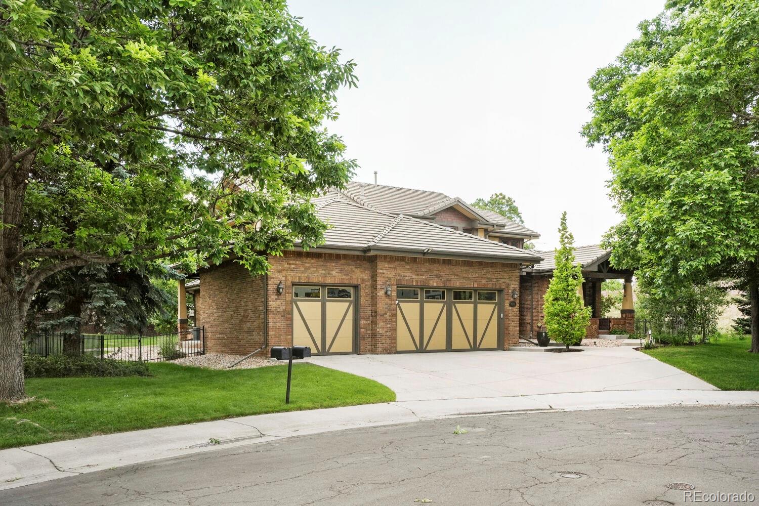 4794 W Hinsdale Court
