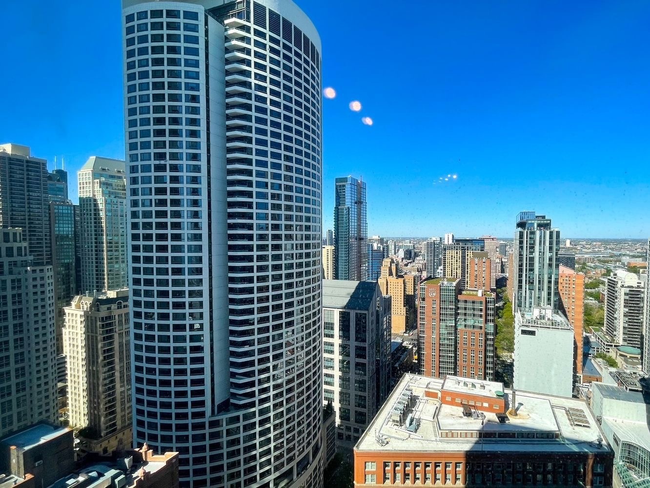 111 E Chestnut Street Unit: 42J