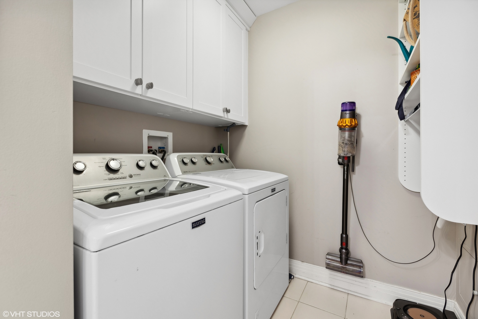 600 N Lake Shore Drive Unit: 1408