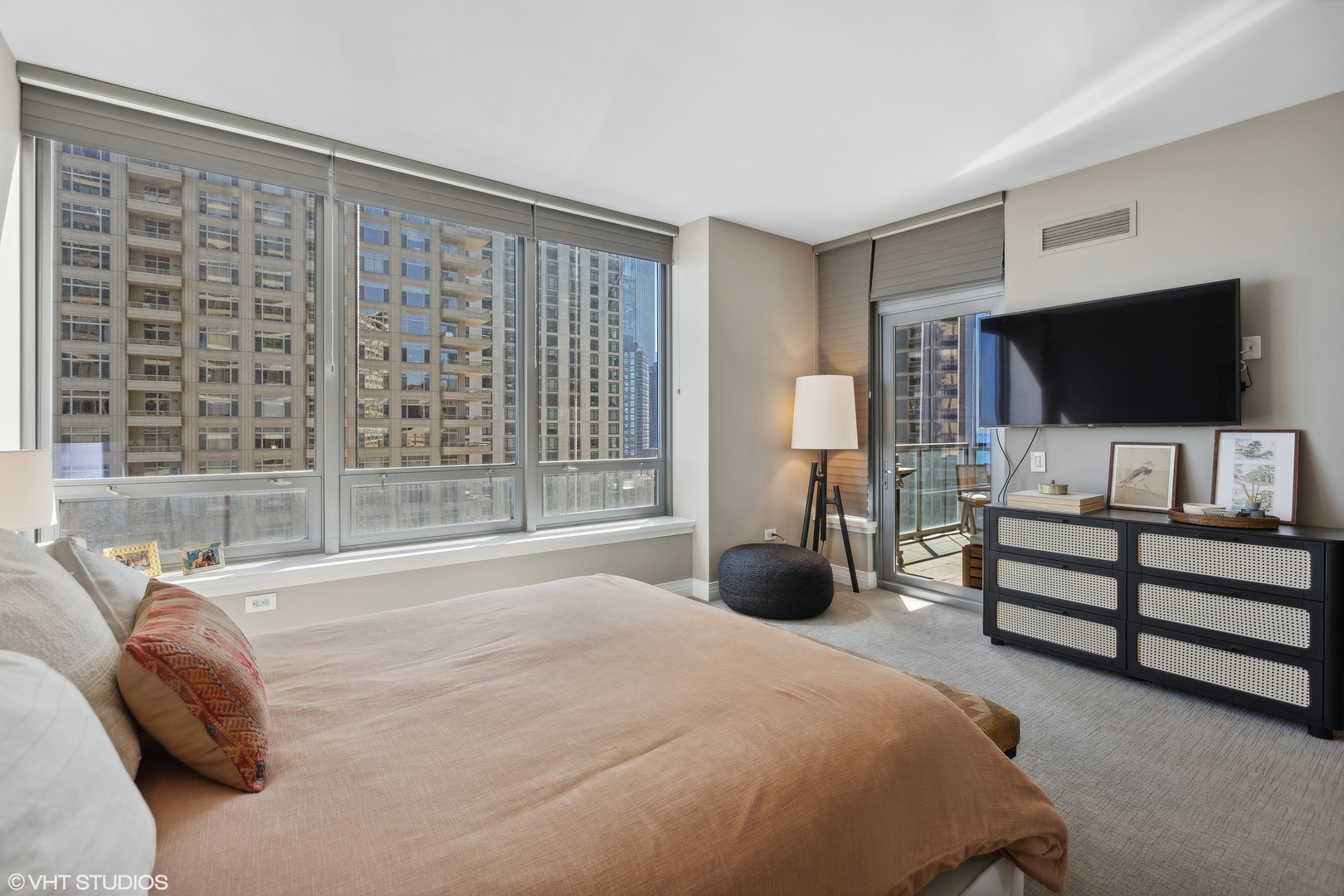 600 N Lake Shore Drive Unit: 1408
