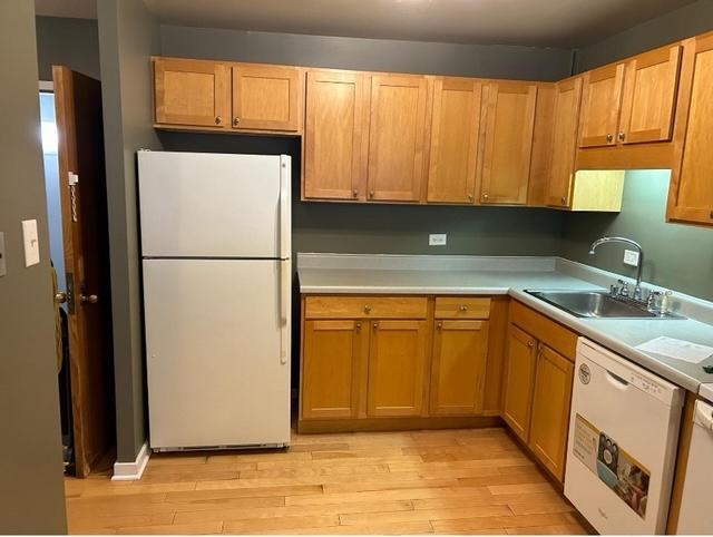 211 E Ohio Street Unit: 1910