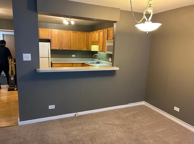 211 E Ohio Street Unit: 1910