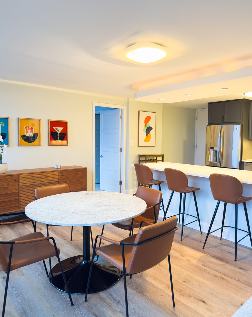 111 E Chestnut Street Unit: 31DE