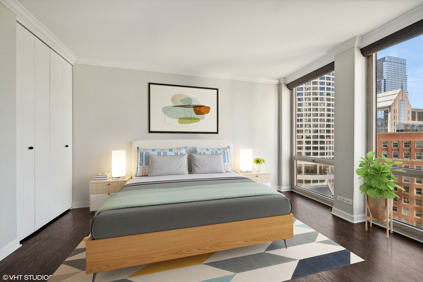 111 E Chestnut Street Unit: 17B