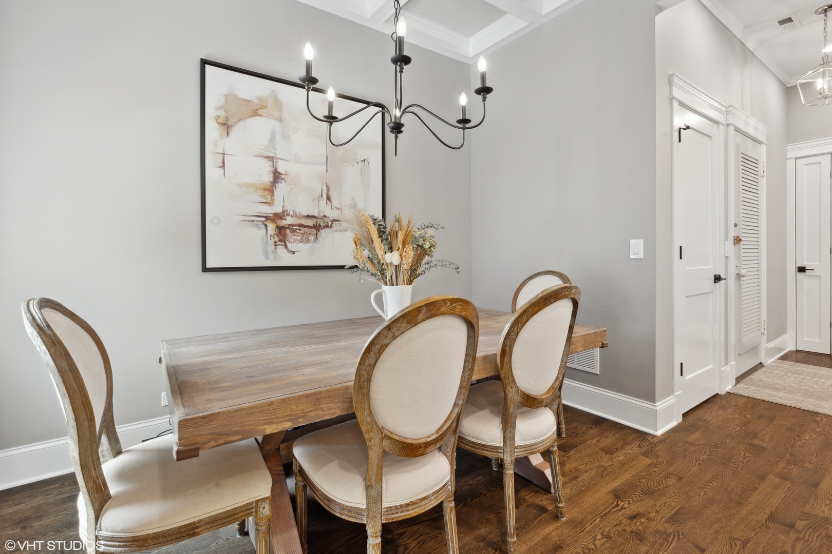 2016 N Cleveland Avenue Unit: 2N