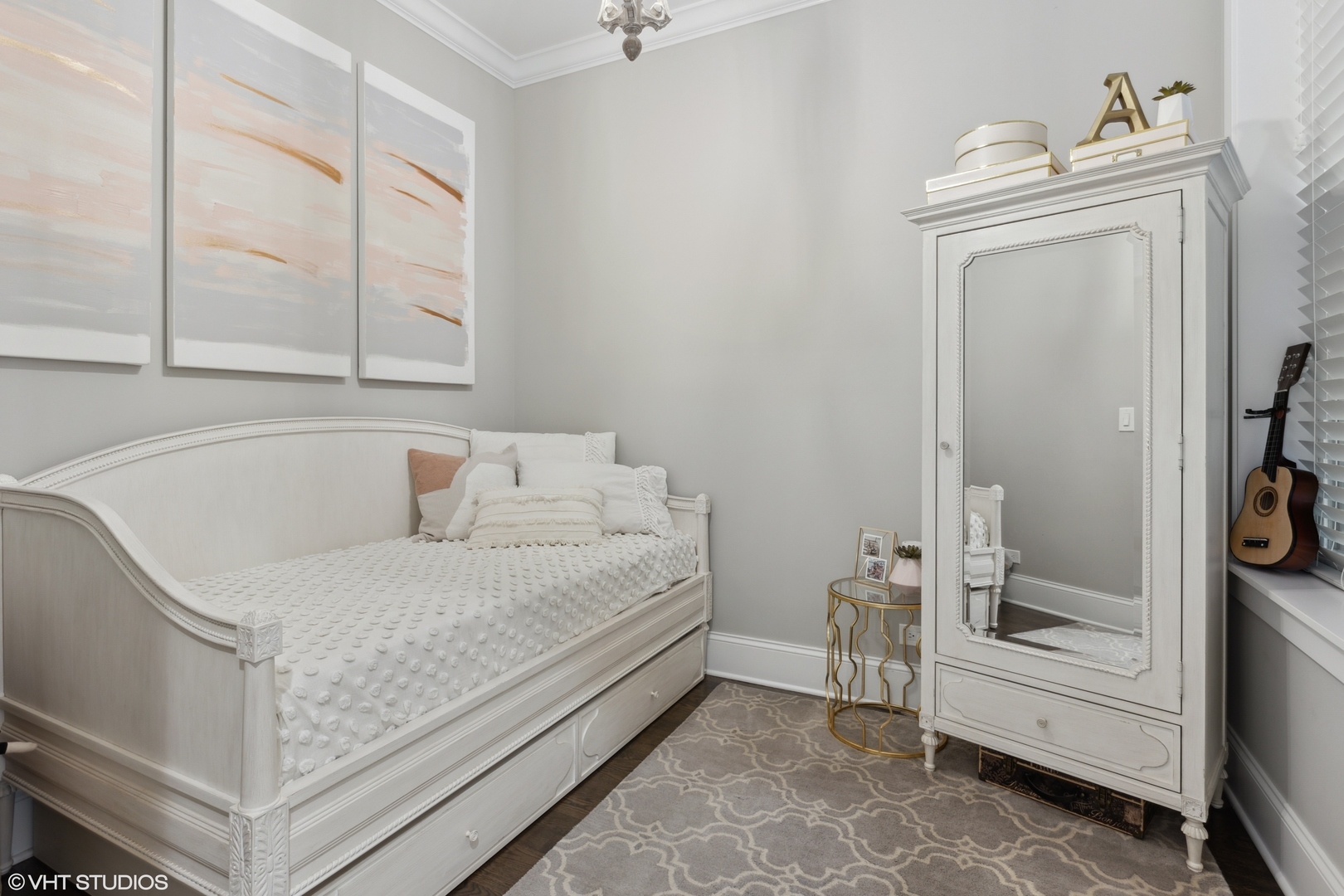2016 N Cleveland Avenue Unit: 2N