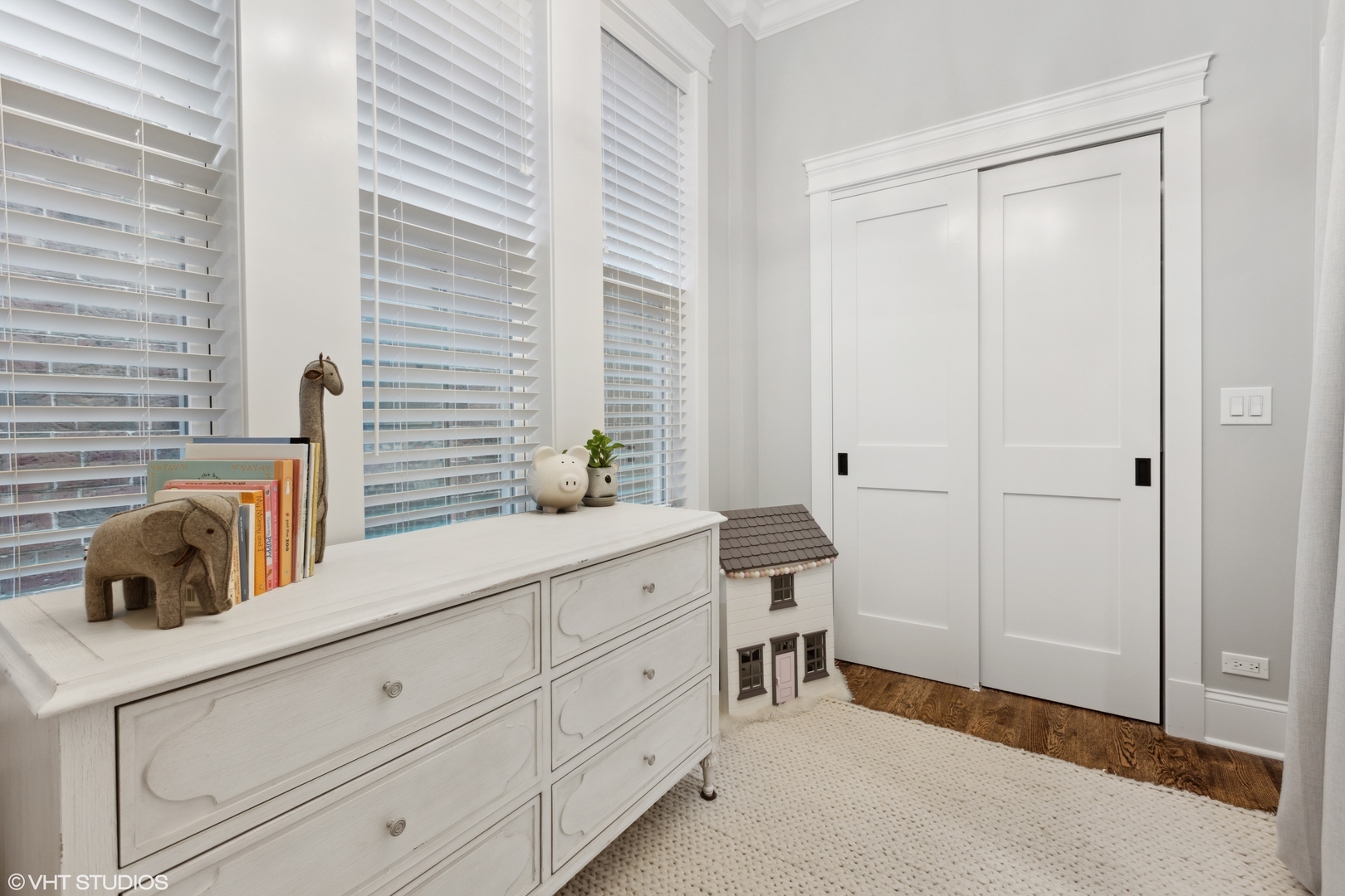2016 N Cleveland Avenue Unit: 2N