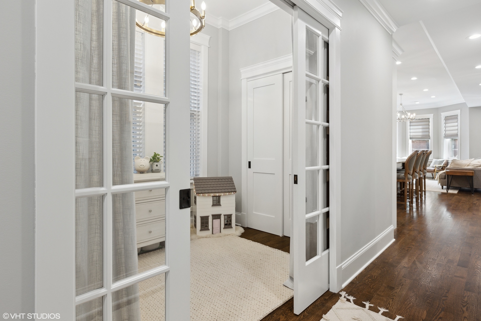 2016 N Cleveland Avenue Unit: 2N