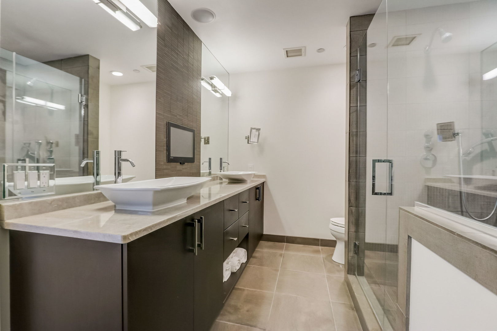 800 N Michigan Avenue Unit: 4703