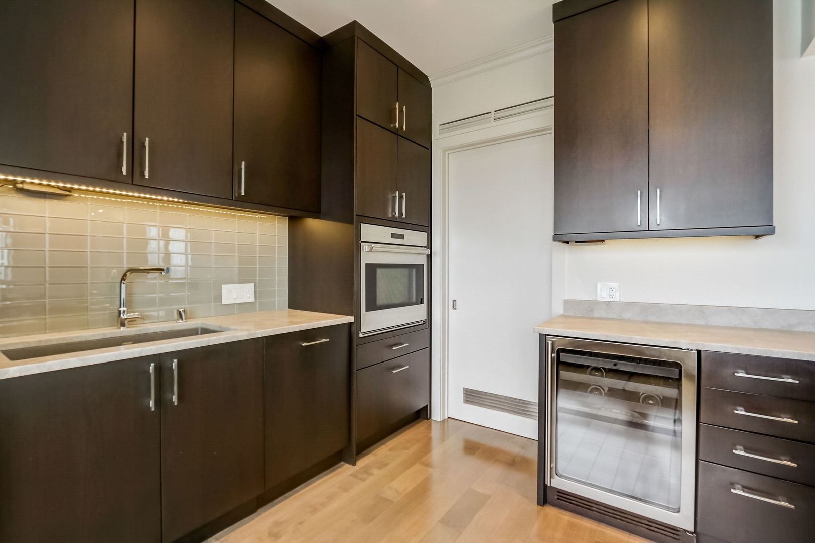800 N Michigan Avenue Unit: 4703