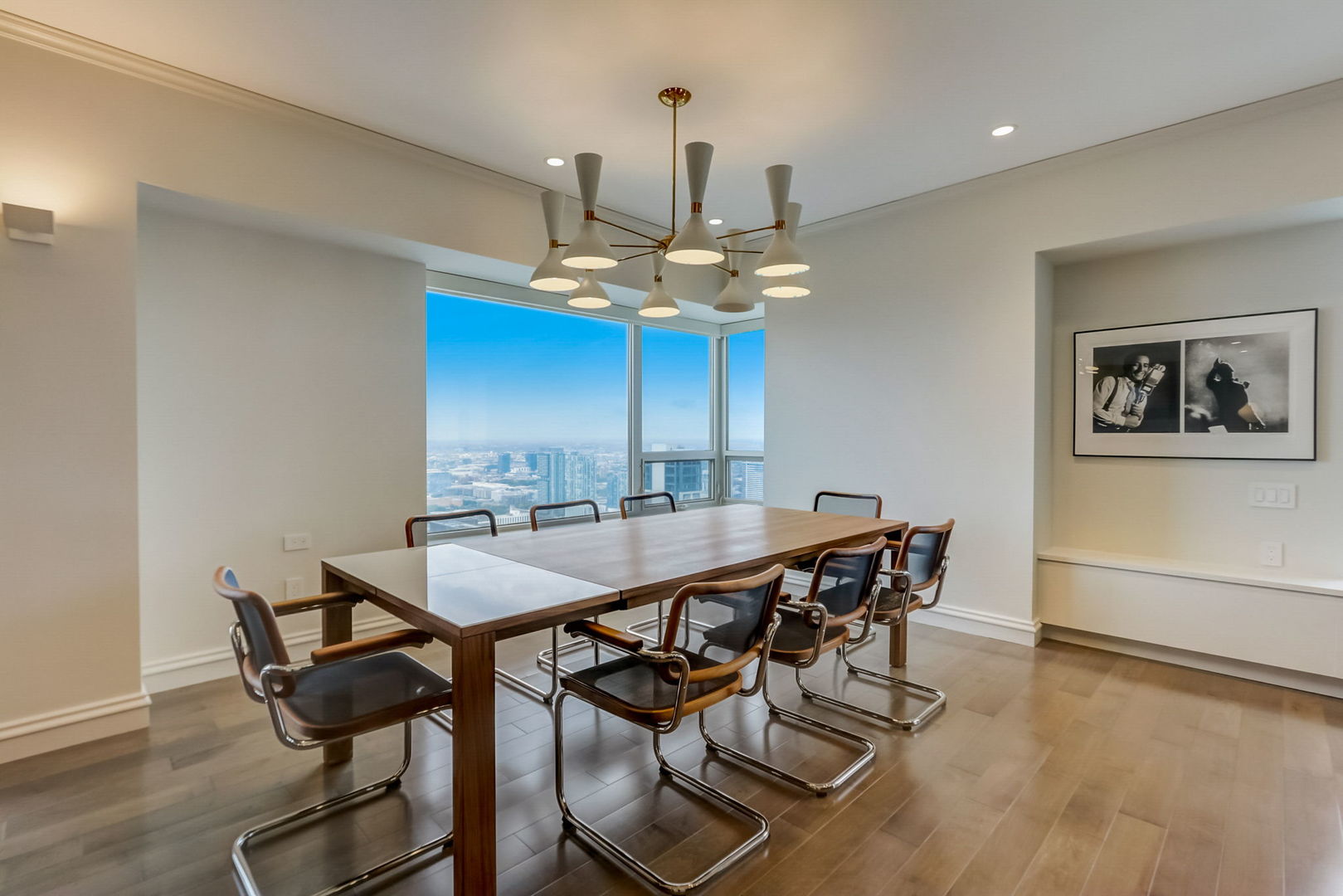 800 N Michigan Avenue Unit: 4703