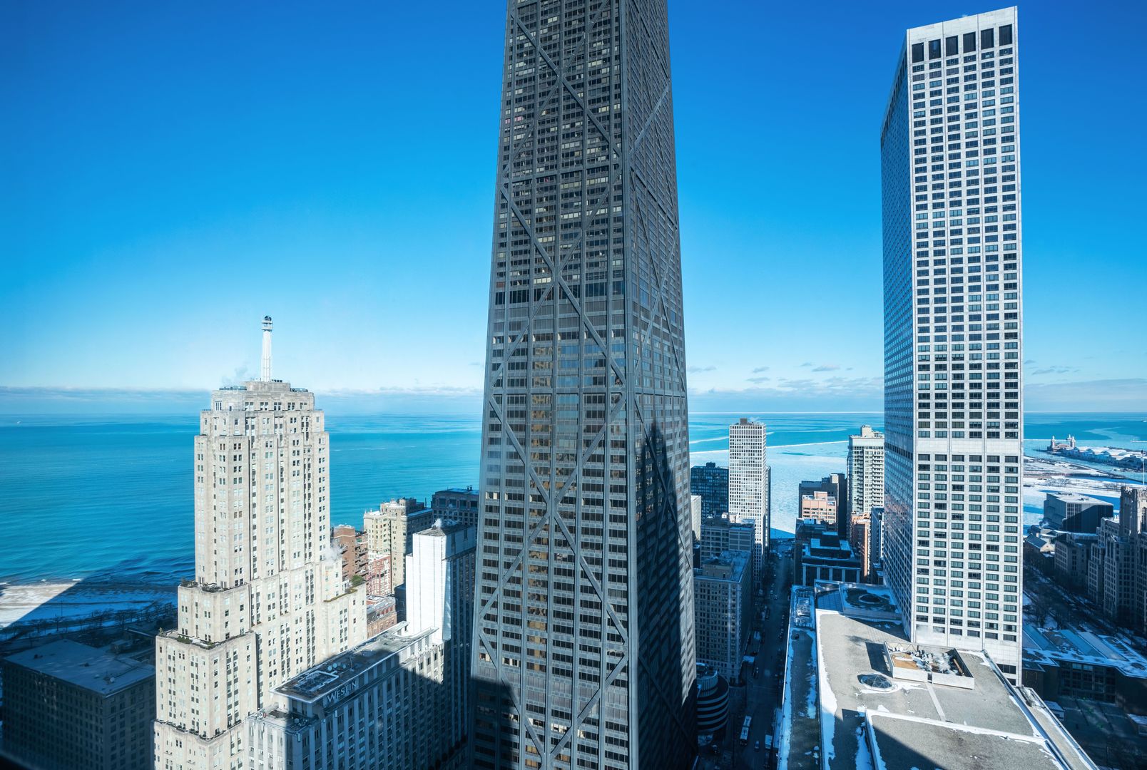 111 E Chestnut Street Unit: 48A