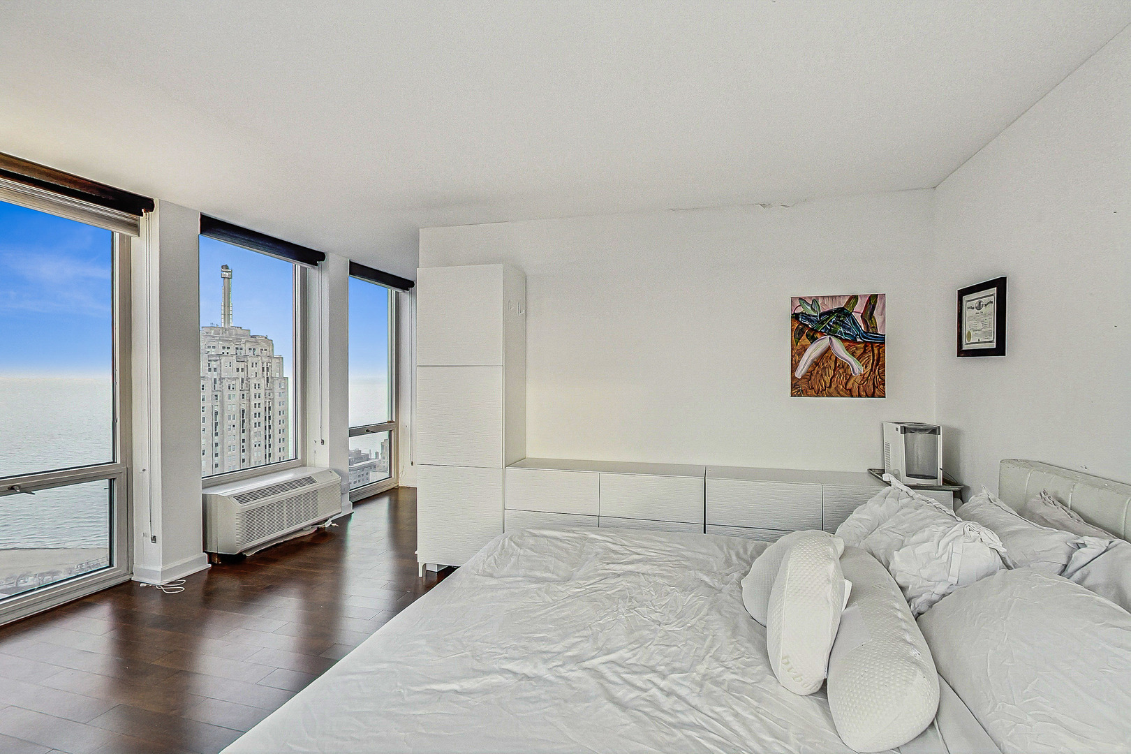 111 E Chestnut Street Unit: 48A