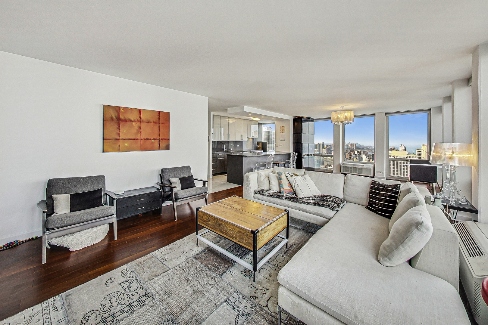 111 E Chestnut Street Unit: 48A