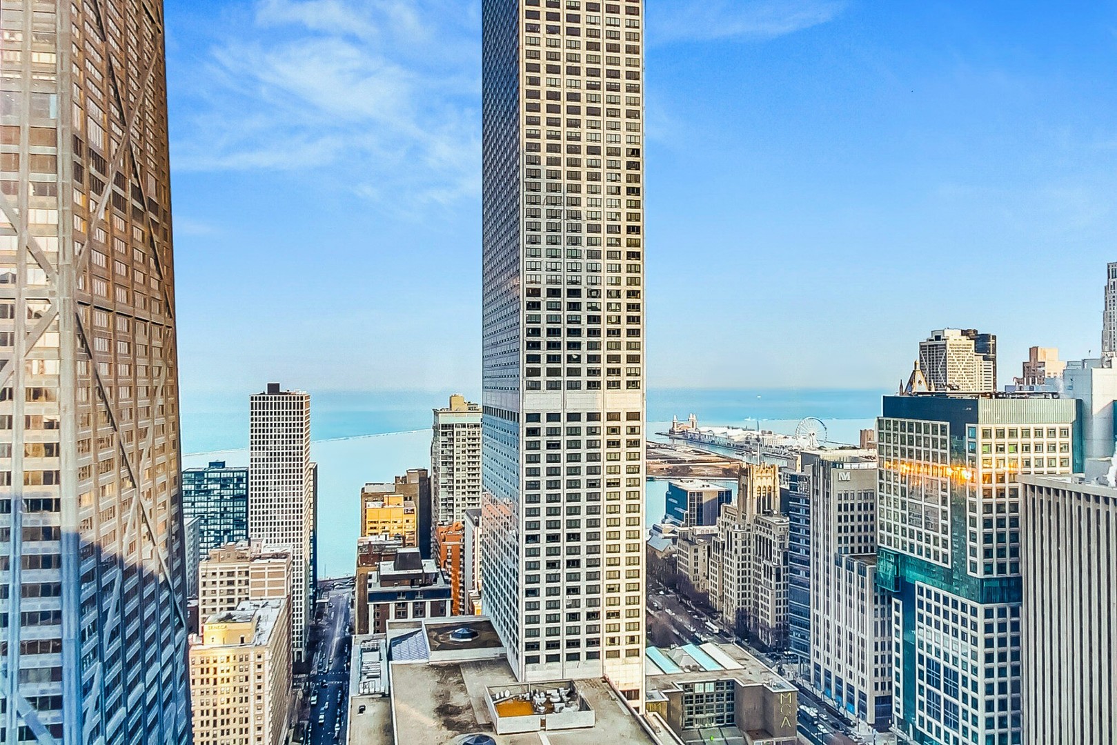 111 E Chestnut Street Unit: 48A