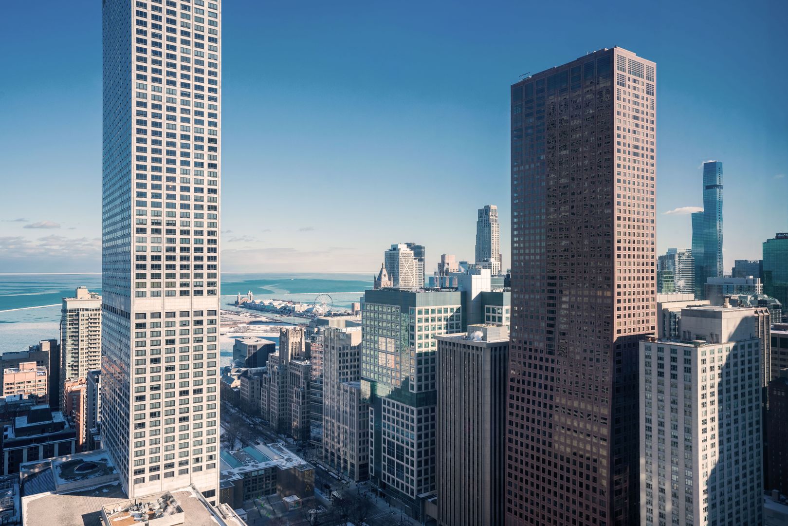 111 E Chestnut Street Unit: 48A