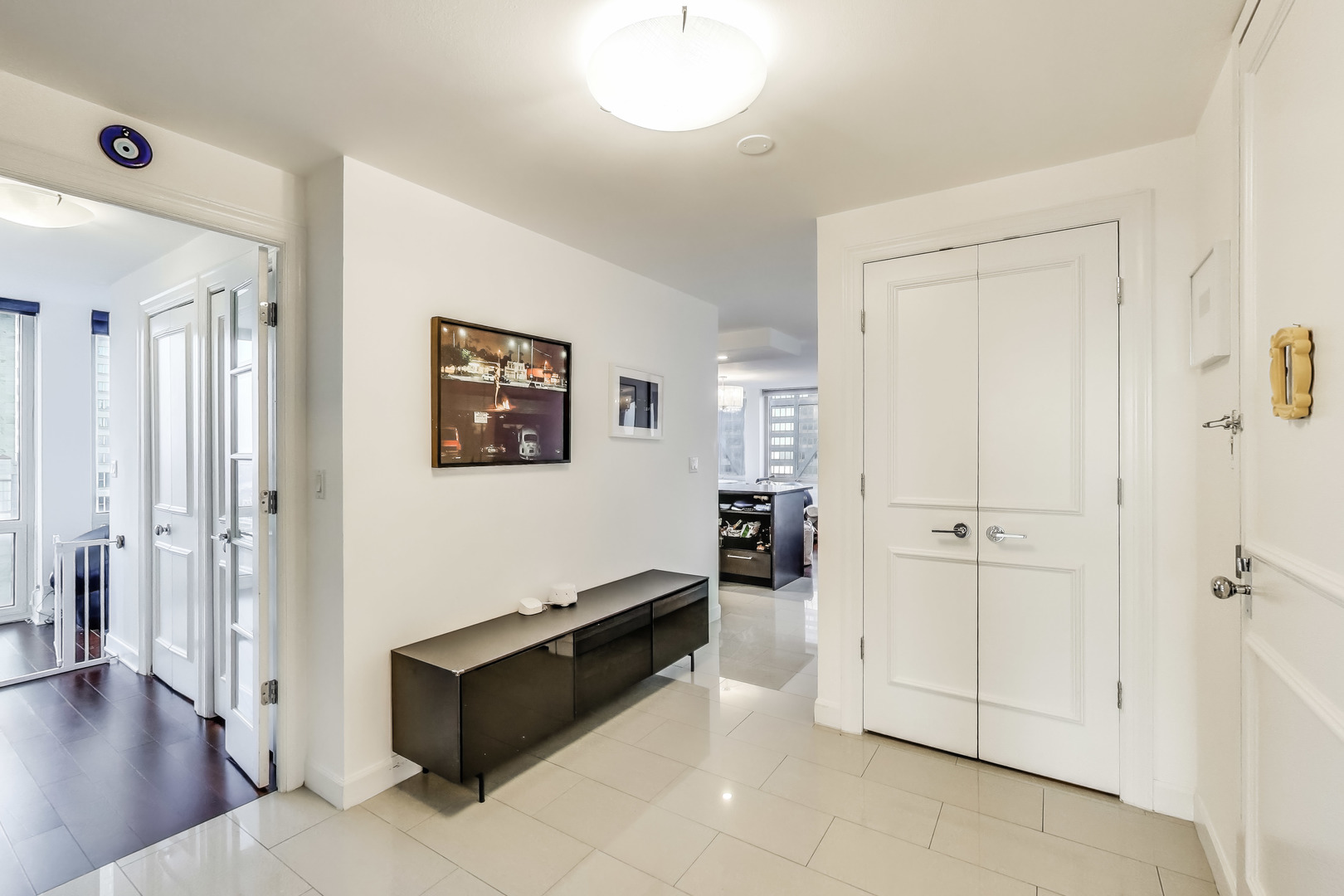 111 E Chestnut Street Unit: 48A