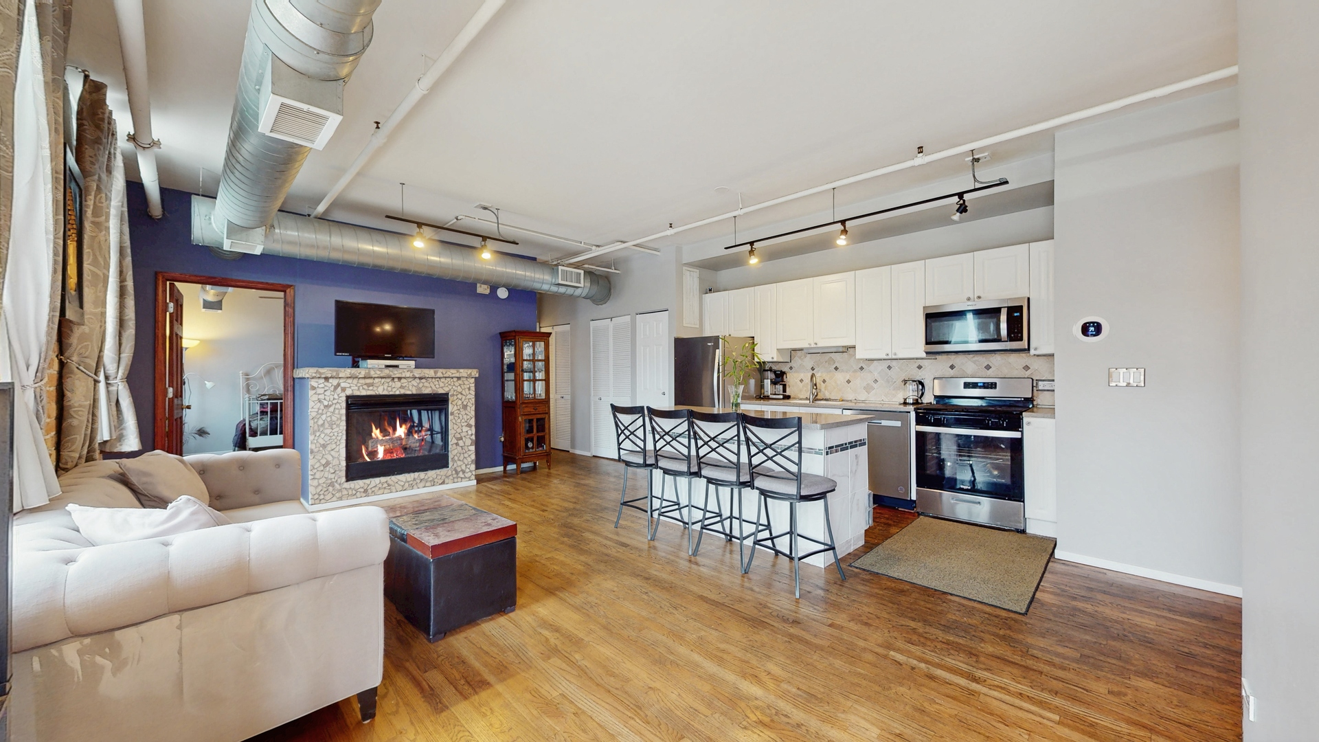 420 S CLINTON Avenue Unit: 704A