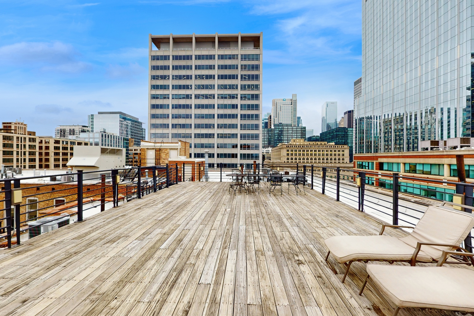 420 S CLINTON Avenue Unit: 704A