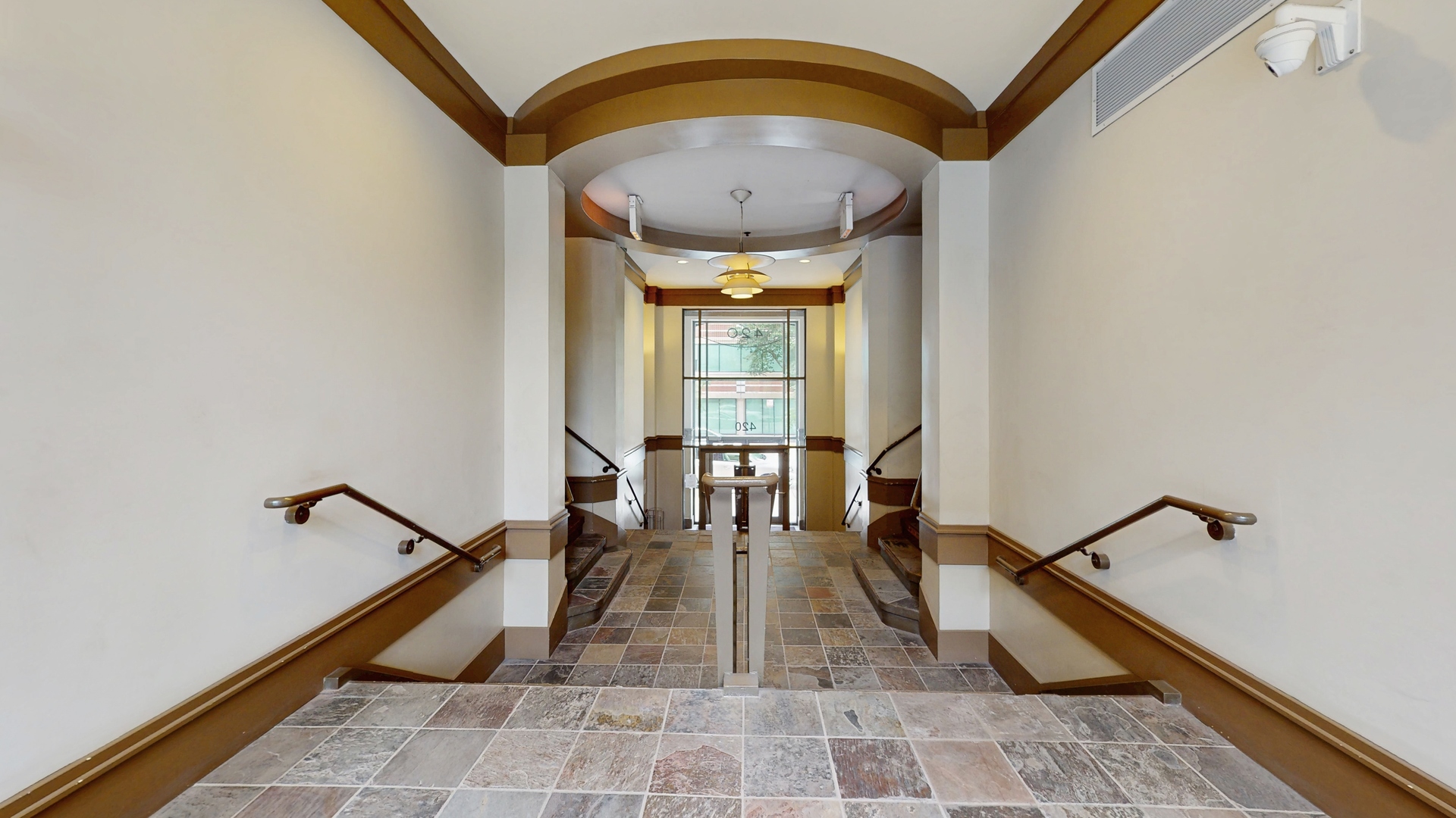 420 S CLINTON Avenue Unit: 704A