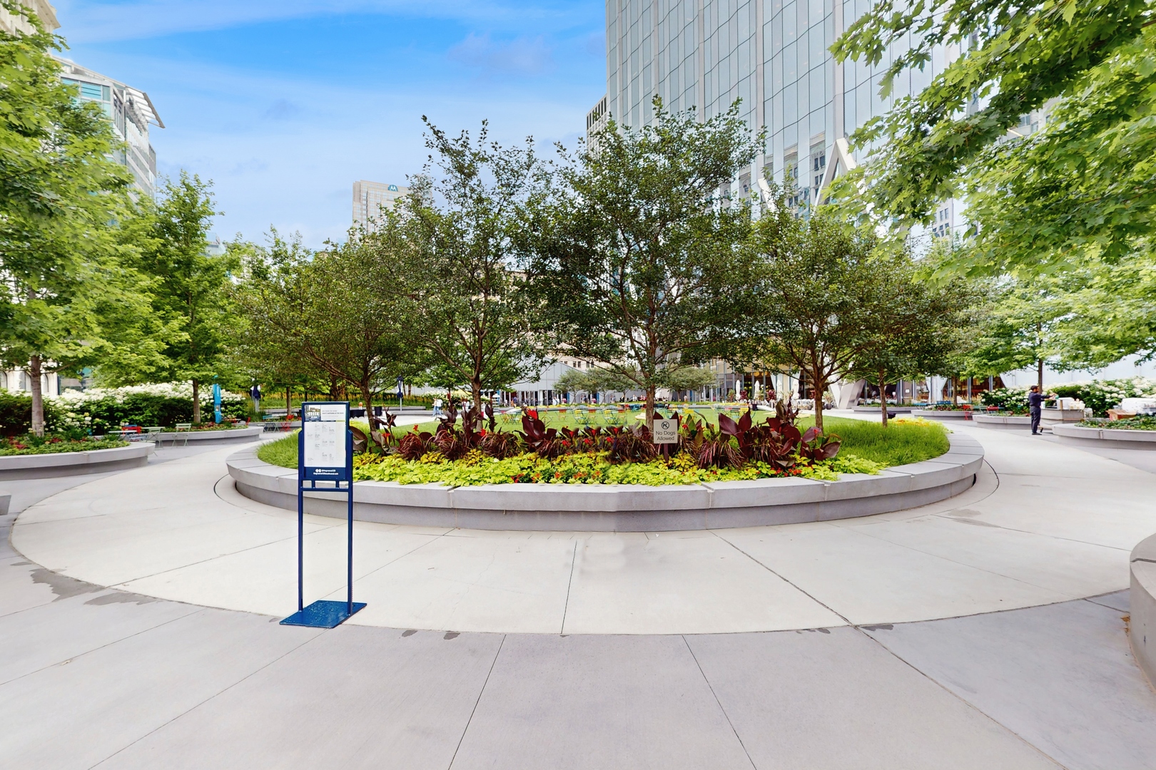 420 S CLINTON Avenue Unit: 704A