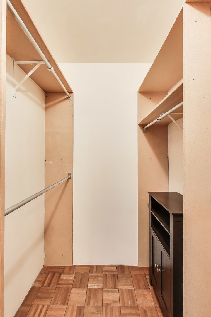 4533 N McVicker Avenue