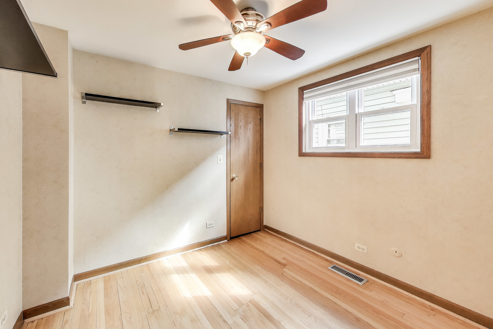 4533 N McVicker Avenue