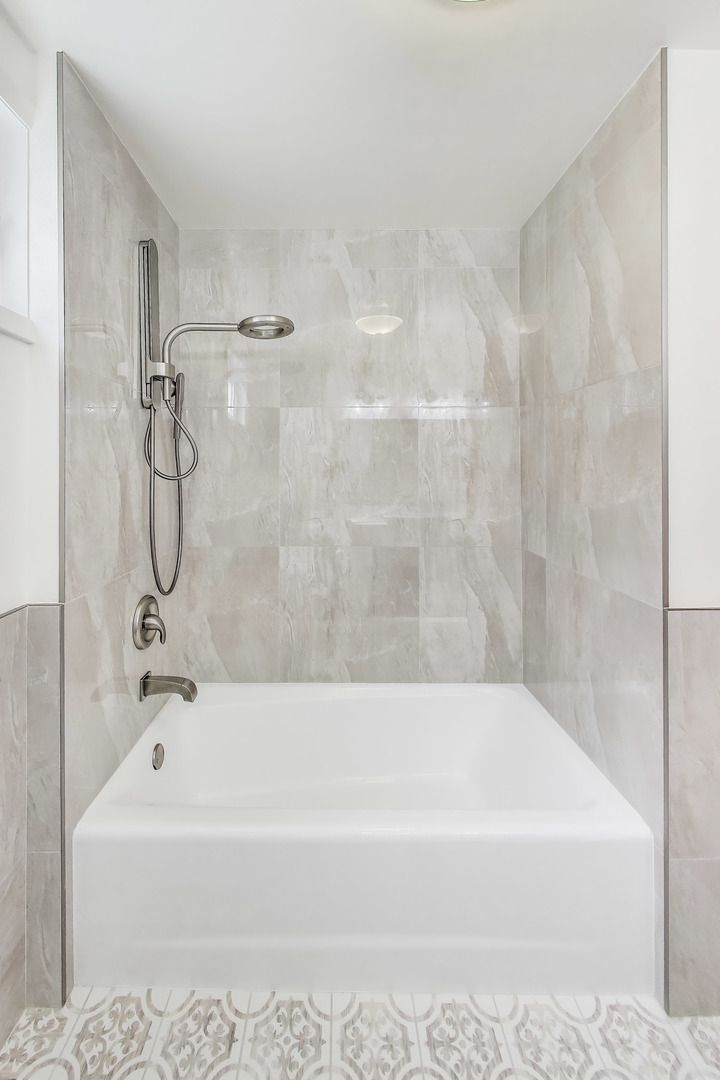 4533 N McVicker Avenue