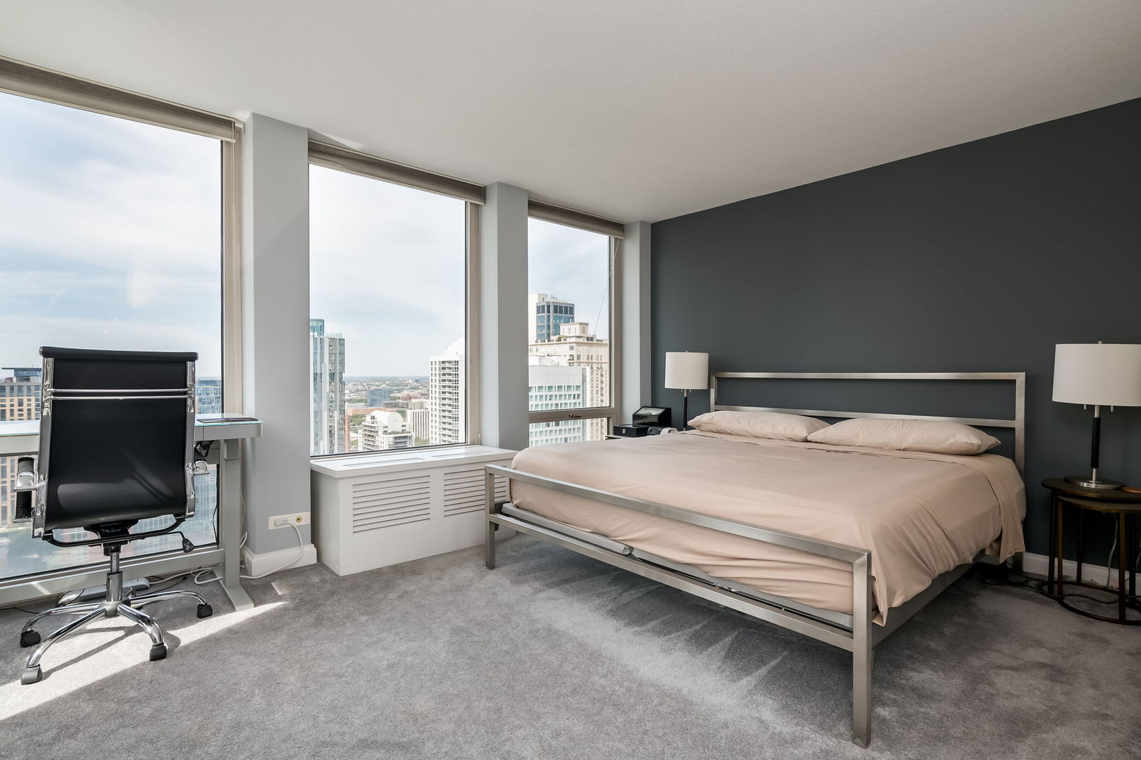 111 E Chestnut Street Unit: 37K