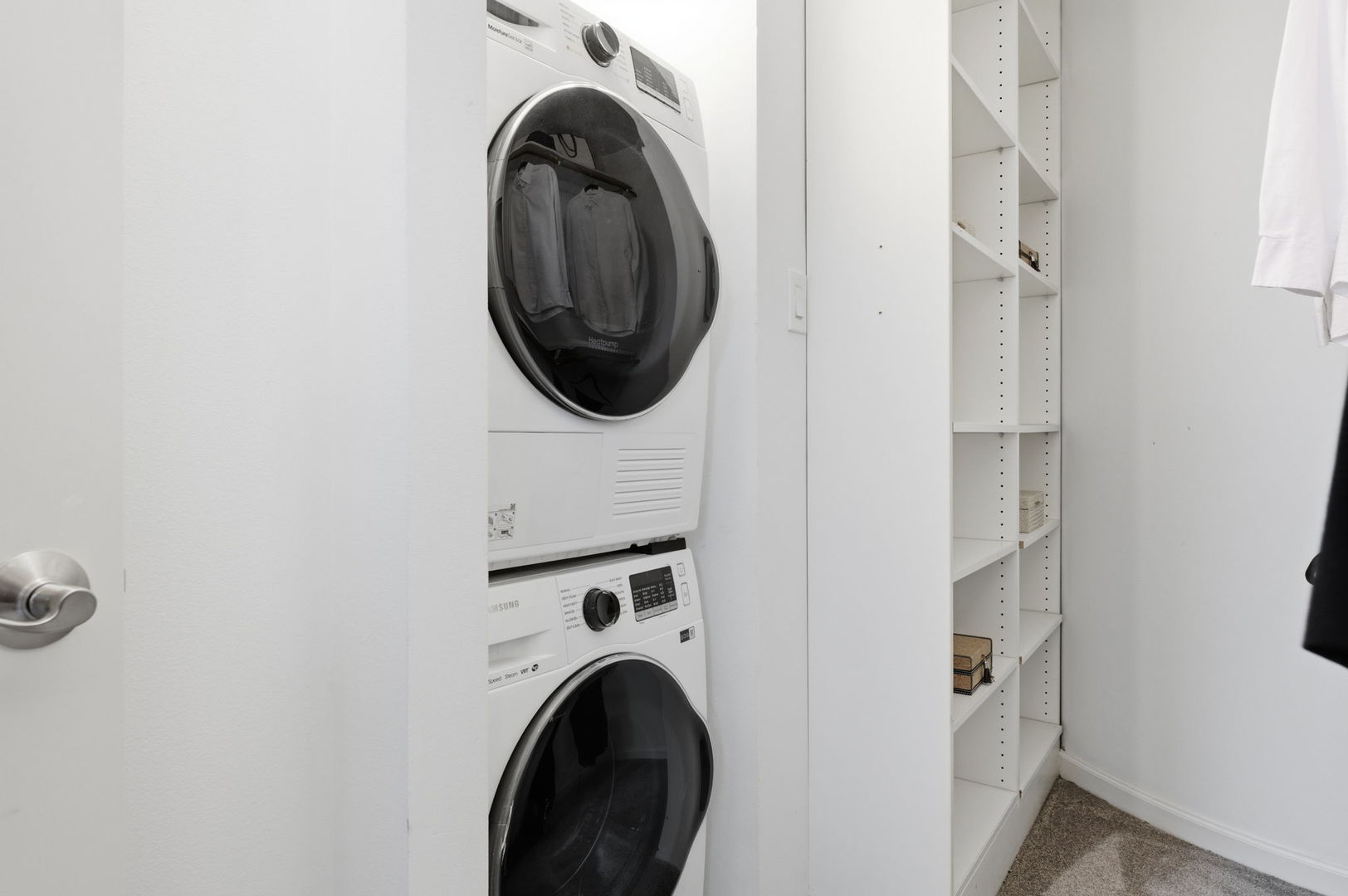 111 E Chestnut Street Unit: 37K