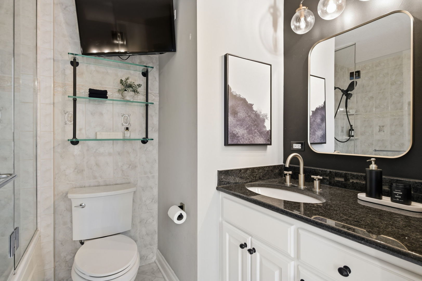 111 E Chestnut Street Unit: 37K