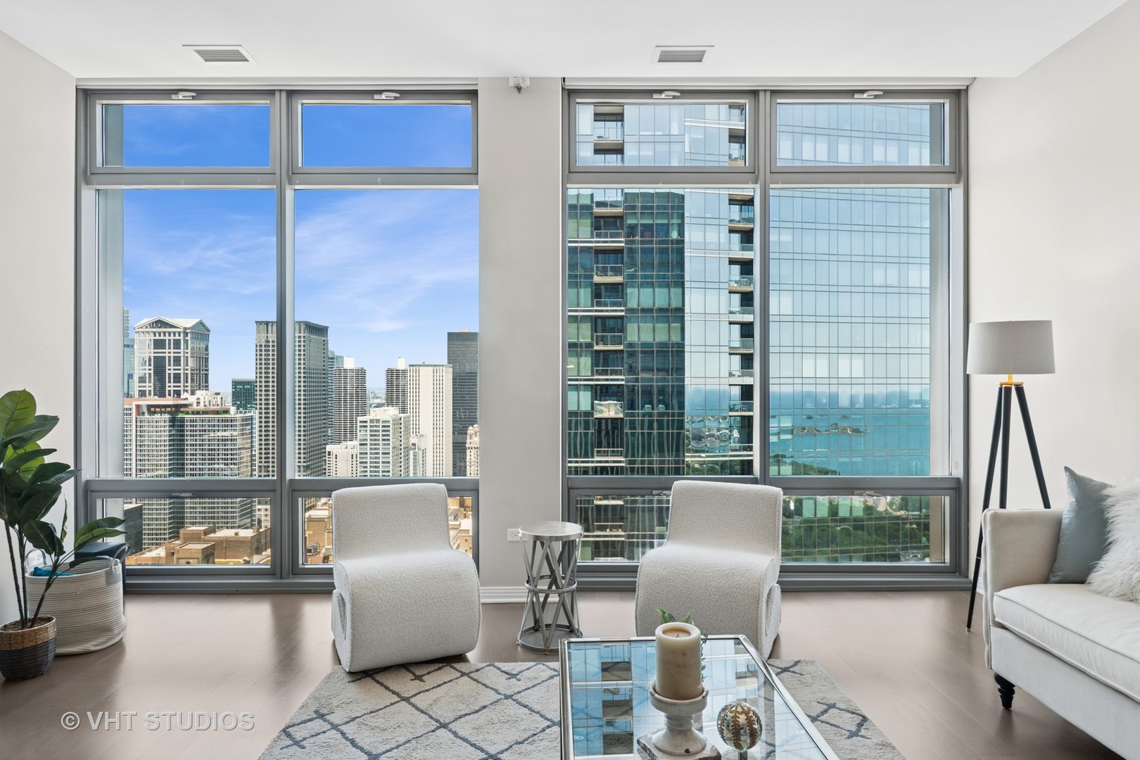 65 E Monroe Street Unit: 4124